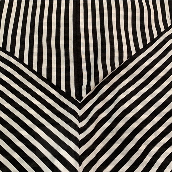 Silk tunic tank top black and white stripe size 10 - Picture 6 of 7